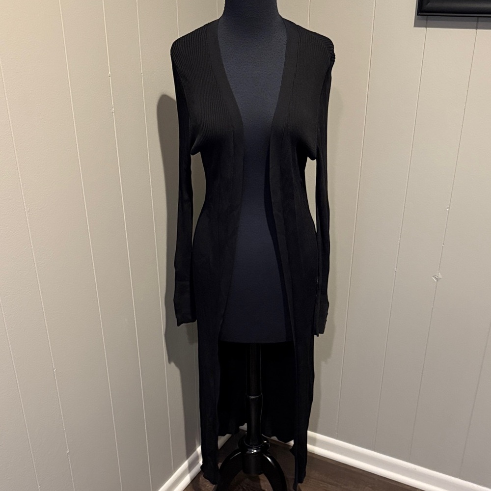 B19 White House Black Market Contemporary Ribbed Fitted Preppy Long Cardigan
